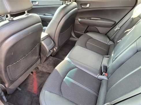 Used 2020 Kia Optima S image 13