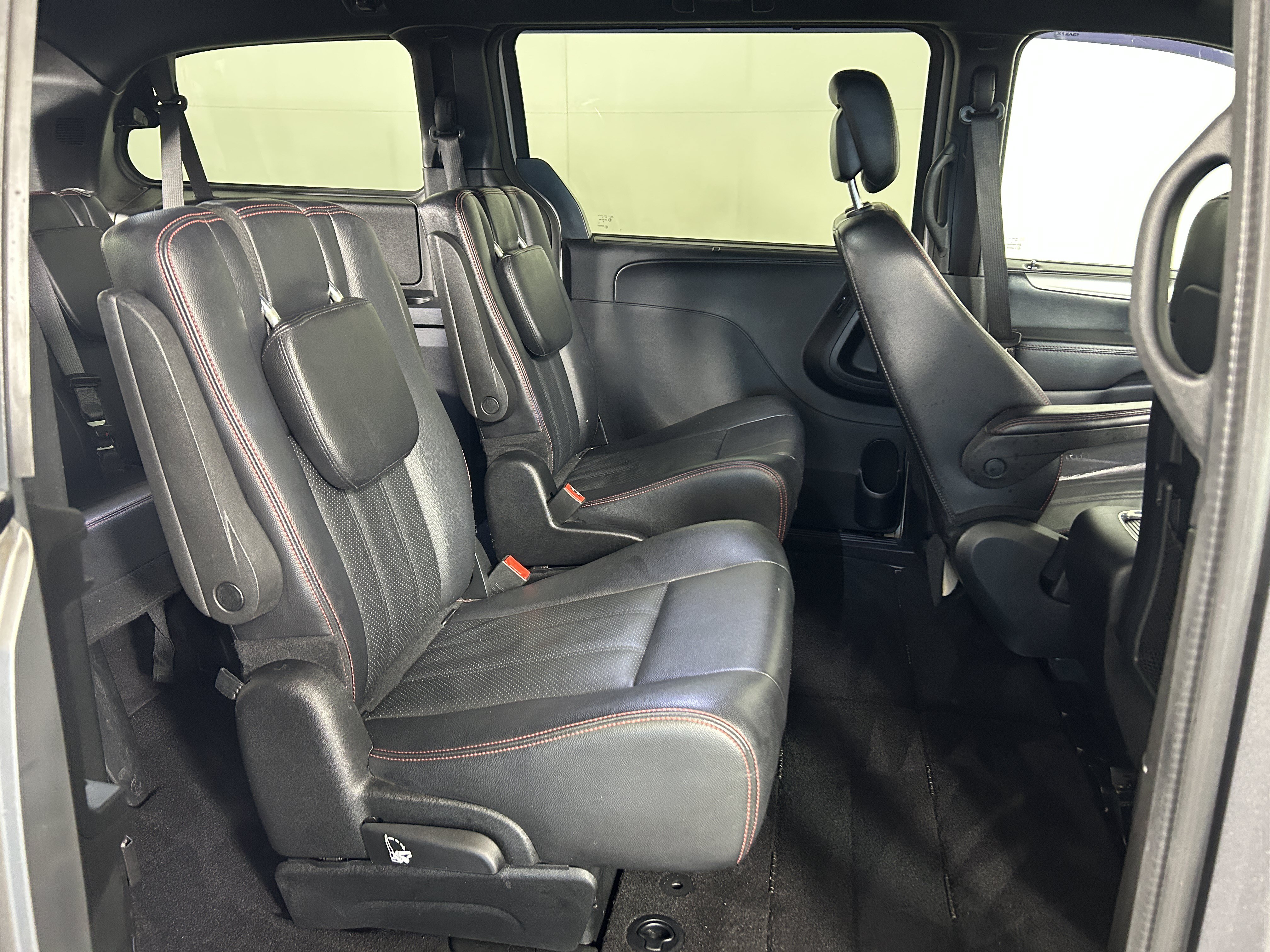 Used 2019 Dodge Grand Caravan GT FWD image 22