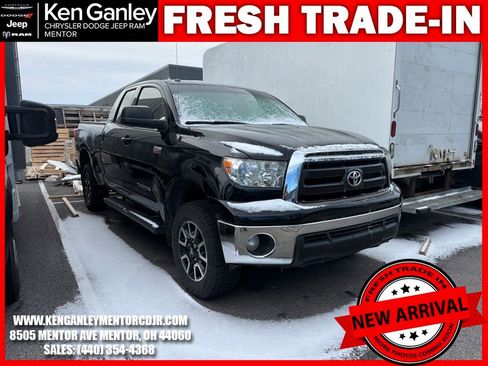 Used 2011 Toyota Tundra 4x4 Double Cab w/ TRD Off-Road Pkg image 2