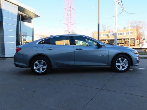 Used 2024 Chevrolet Malibu LT image 9