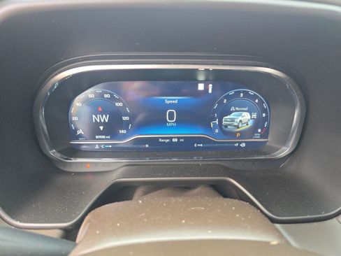 Used 2022 Chevrolet Tahoe Z71 w/ Luxury Package image 17