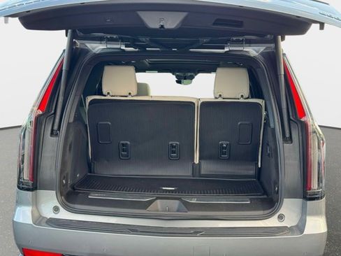 Certified 2023 Cadillac Escalade Sport w/ Touring Package AWD/4WD image 17