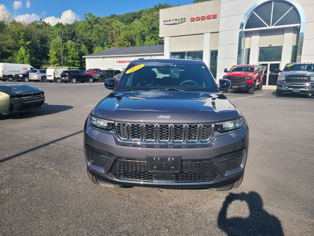 Used 2024 Jeep Grand Cherokee Laredo X w/ Luxury Tech Group I AWD/4WD image 9