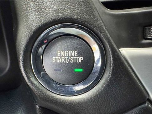 Used 2016 GMC Yukon XL SLT w/ Open Road Package image 29