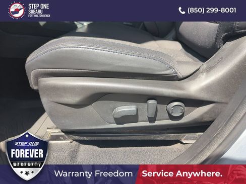 Used 2025 Subaru Forester Premium AWD/4WD image 13