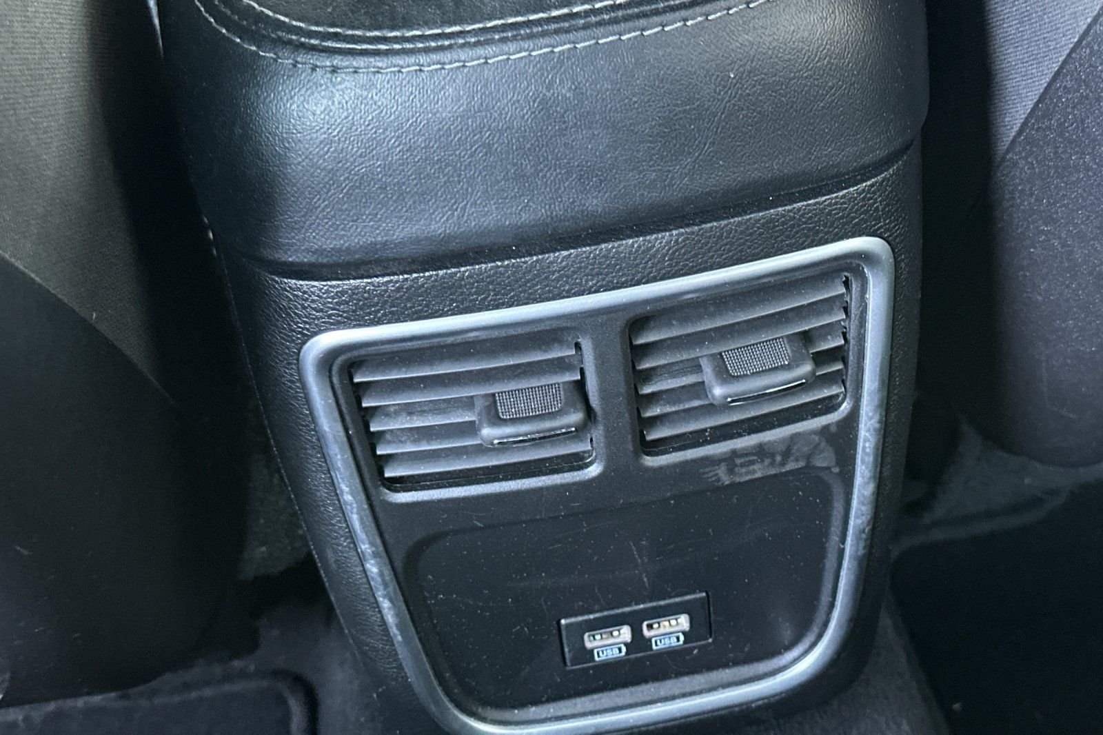 Used 2019 Dodge Charger R/T RWD image 14