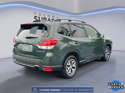 Used 2022 Subaru Forester Premium image 5