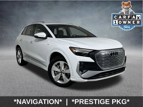 Used 2024 Audi Q4 e-tron Prestige image 1