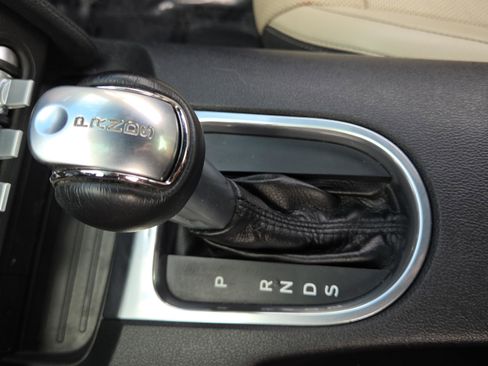 Used 2019 Ford Mustang Premium w/ Ford Safe & Smart Package image 27