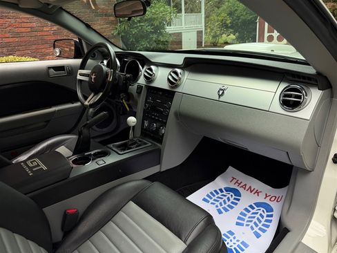 Used 2009 Ford Mustang GT image 58