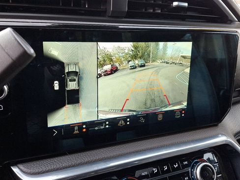 Used 2024 GMC Sierra 3500 Denali w/ Denali Reserve Package image 19