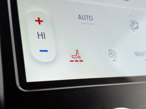 Used 2022 Ford Edge SEL w/ Convenience Package image 4