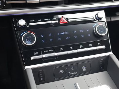 New 2026 Hyundai Santa Fe Limited AWD/4WD image 19