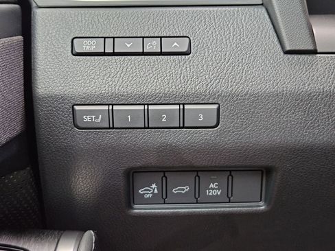 Used 2024 Lexus GX 550 image 27