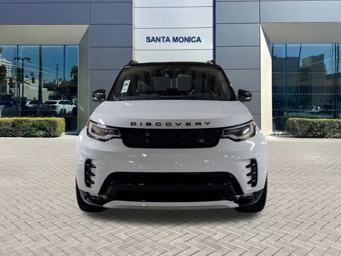 New 2025 Land Rover Discovery Dynamic SE image 6