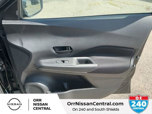New 2025 Nissan Kicks Play S image 10