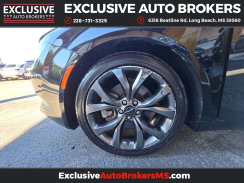 Used 2015 Chrysler 200 S w/ Comfort Group image 44