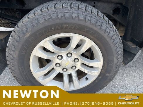 Used 2018 Chevrolet Silverado 1500 LT w/ All Star Edition AWD/4WD image 17