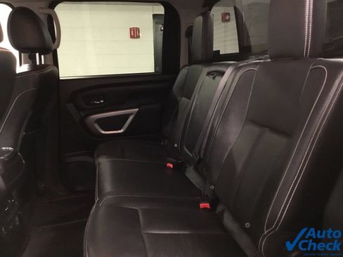 Used 2019 Nissan Titan PRO-4X w/ Pro-4x Convenience Package AWD/4WD image 37