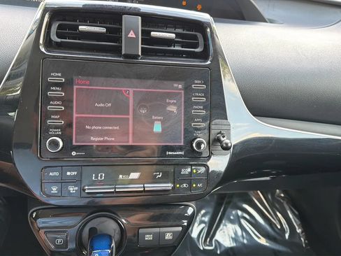 Used 2021 Toyota Prius LE AWD/4WD image 12