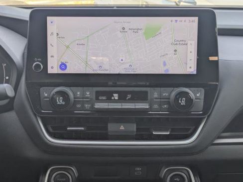 Used 2024 Toyota Grand Highlander XLE image 5