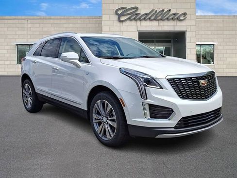 New 2025 Cadillac XT5 Premium Luxury image 2