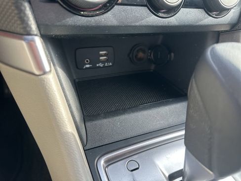 Used 2022 Subaru Forester Base image 18