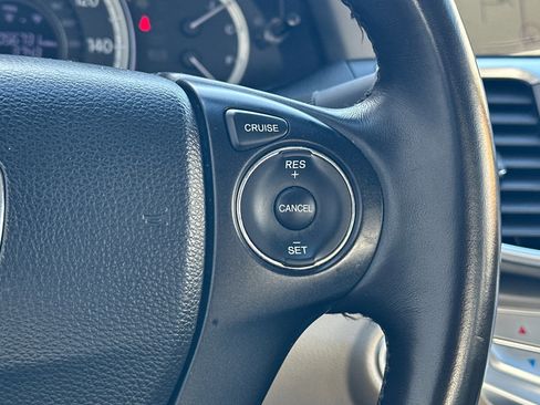 Used 2015 Honda Accord EX-L image 37