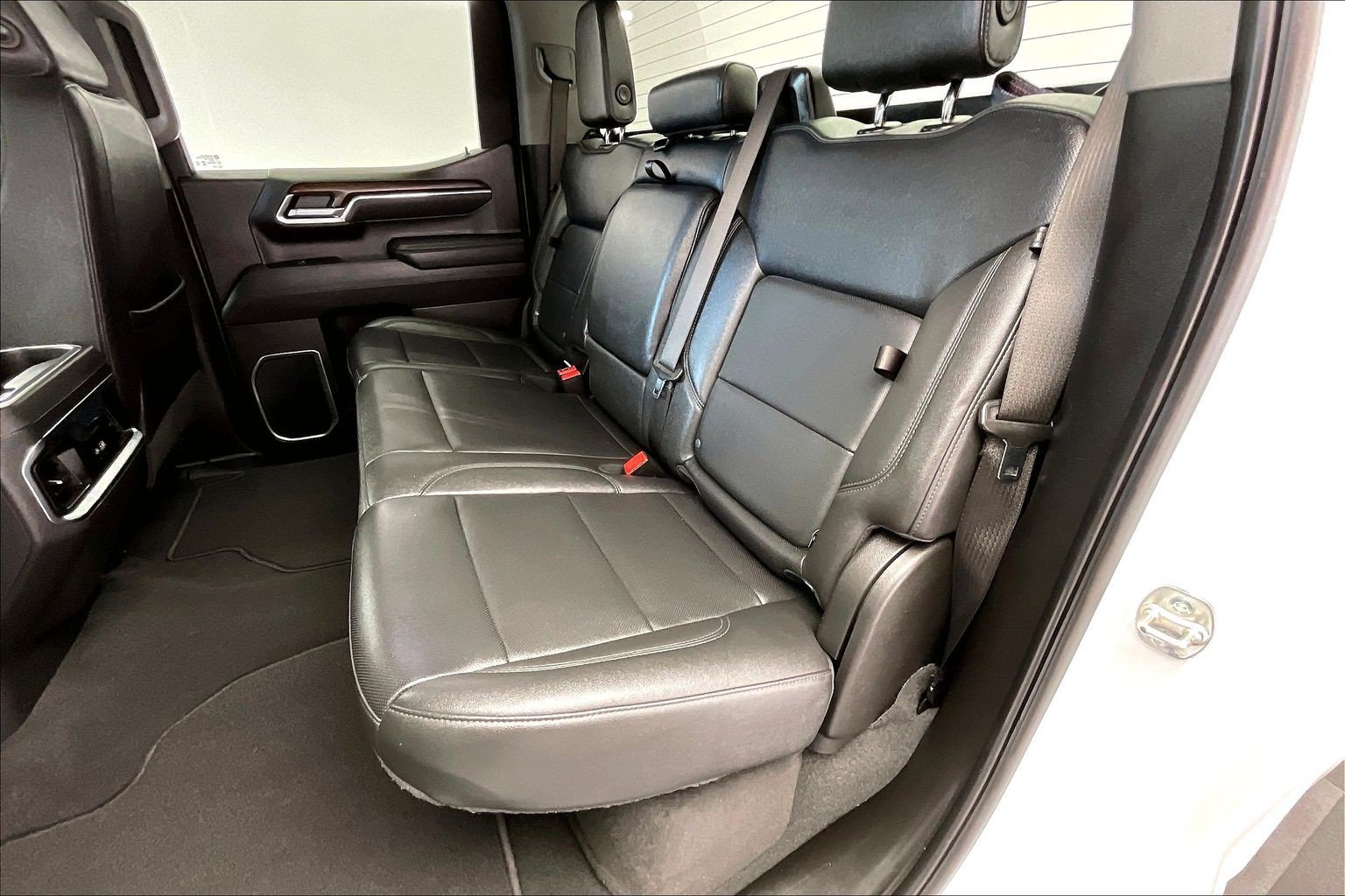 Used 2025 GMC Sierra 1500 SLT w/ SLT Premium Package AWD/4WD image 19
