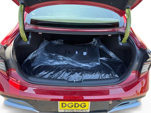 New 2025 Hyundai Sonata Limited image 17