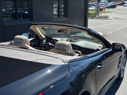 Certified 2019 Mercedes-Benz SL 550 image 70