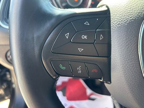 Used 2015 Dodge Challenger SXT w/ Driver Convenience Group RWD image 12