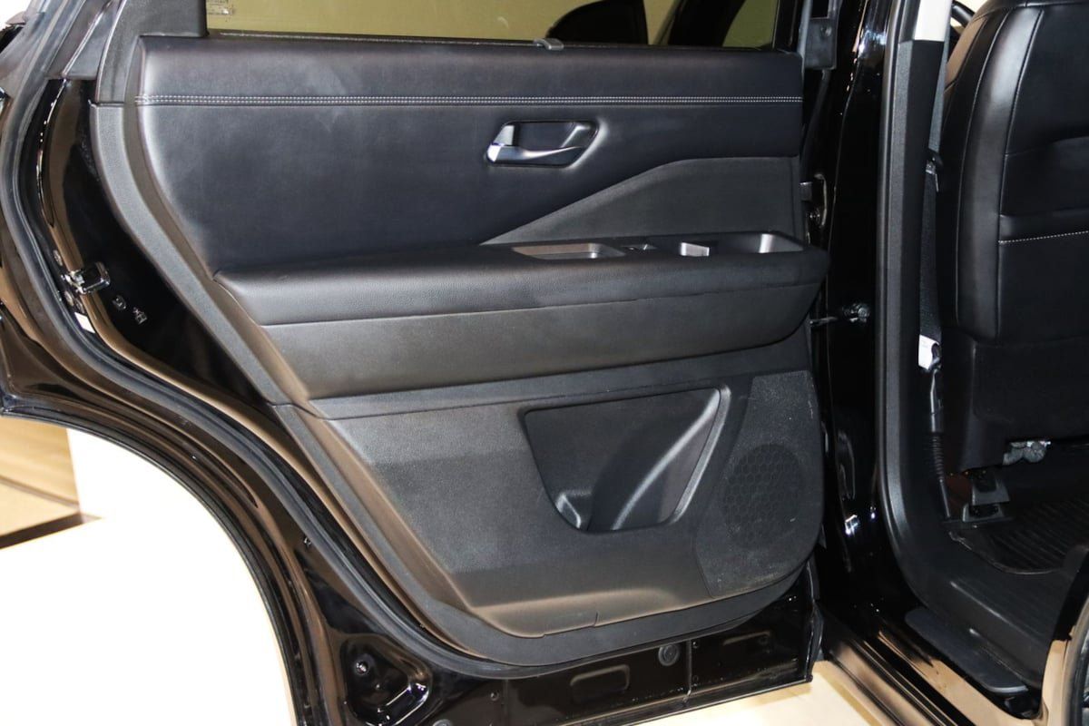 Used 2022 Nissan Pathfinder Platinum AWD/4WD image 52