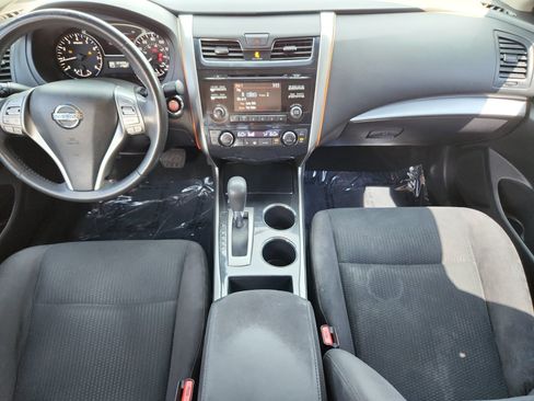 Used 2014 Nissan Altima 2.5 SV FWD image 19