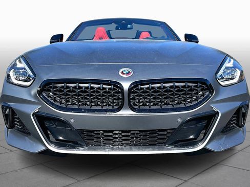 Certified 2022 BMW Z4 M40i w/ Premium Package image 4