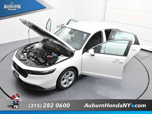 New 2025 Honda Accord LX image 33