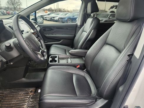 Used 2023 Honda Odyssey Touring image 7