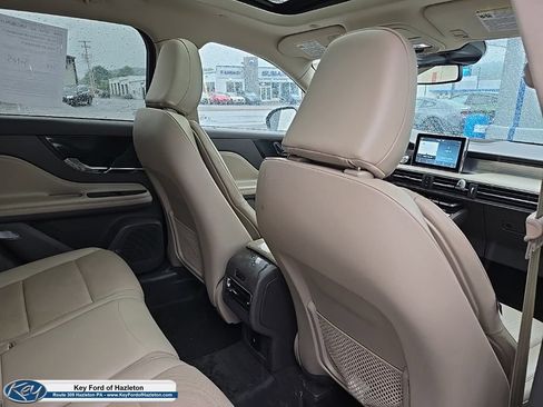 Used 2021 Lincoln Corsair AWD w/ Premium Package image 45