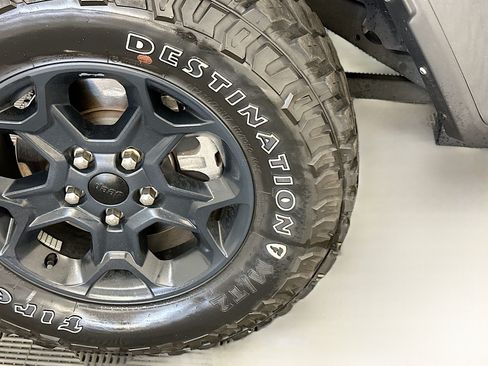 Used 2023 Jeep Wrangler Unlimited w/ Cold Weather Group AWD/4WD image 35