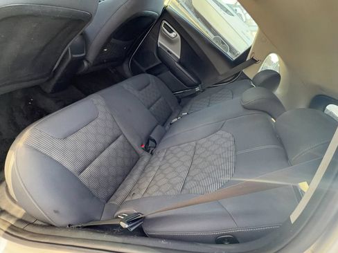 Used 2020 Kia Niro LX FWD image 26
