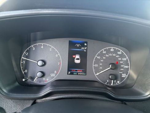 Used 2024 Toyota Corolla LE image 12