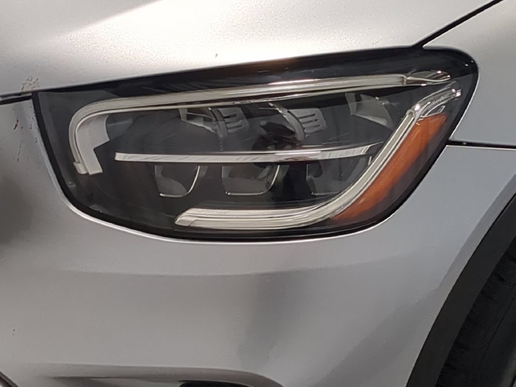 Used 2021 Mercedes-Benz GLC 300 4MATIC image 13