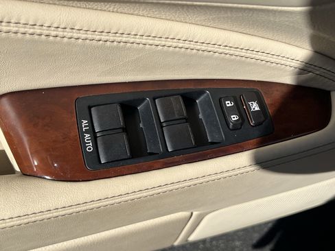 Used 2014 Lexus LS 460 image 15