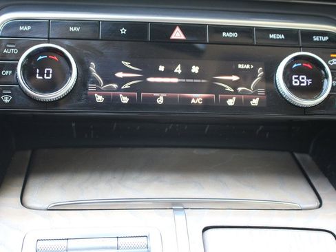 Used 2023 Genesis GV80 2.5T w/ Prestige 20" Package AWD/4WD image 60