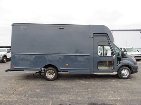 Used 2021 Ford Transit 350 DRW image 4