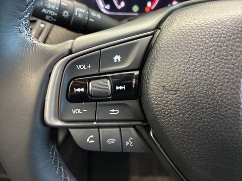 Used 2018 Honda Accord EX-L image 25