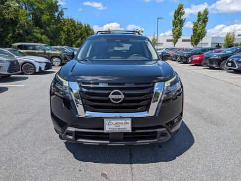 Used 2023 Nissan Pathfinder SV AWD/4WD image 8