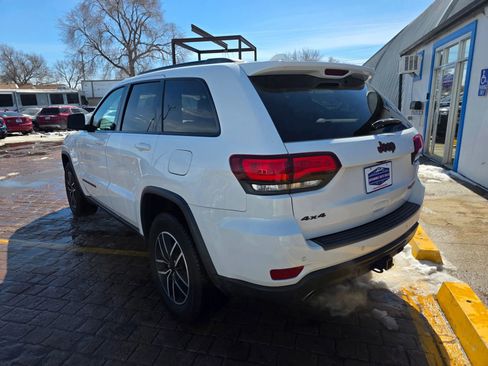 Used 2020 Jeep Grand Cherokee Trailhawk AWD/4WD image 7