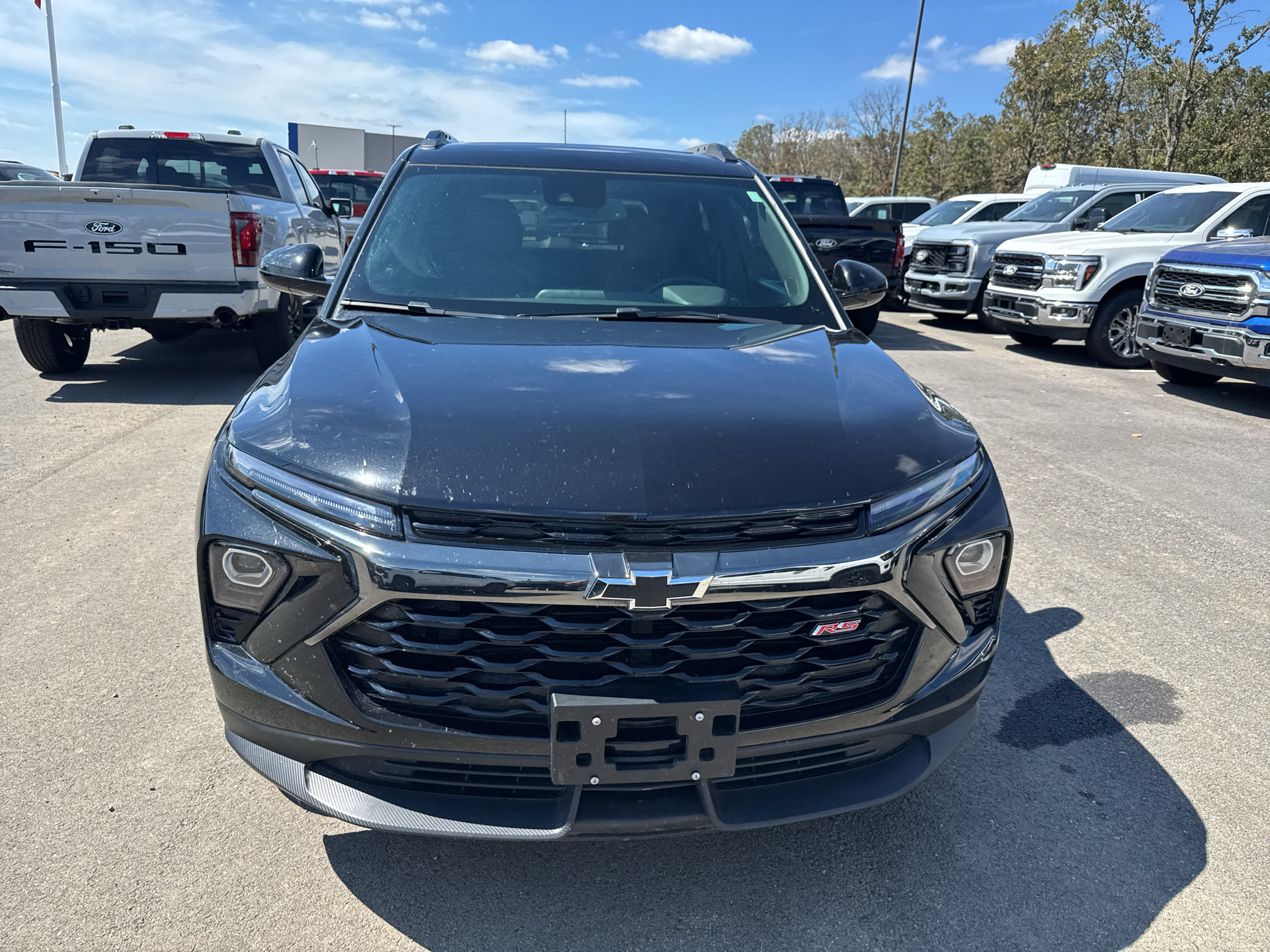 Used 2024 Chevrolet TrailBlazer RS w/ Convenience Package FWD image 2