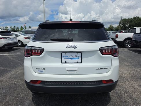 Used 2024 Jeep Compass Limited AWD/4WD image 5